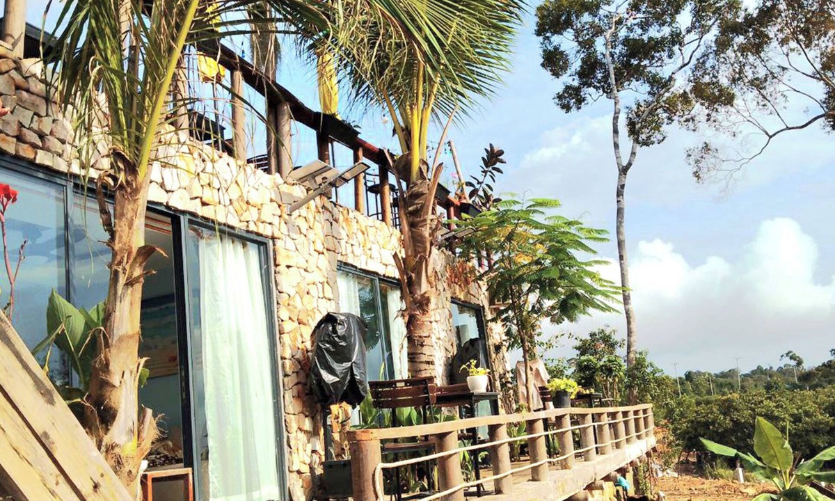 Koh Rong Bed & Breakfast | Sunrise Hill Koh Rong