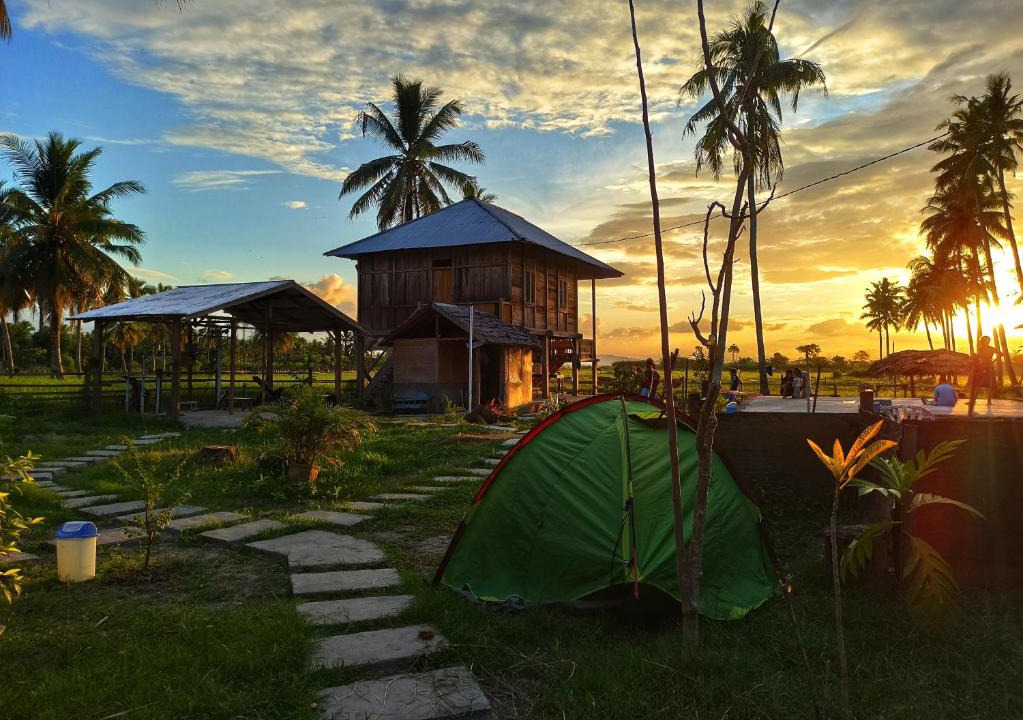 Gorontalo House | Sunset Homestay by Harry & Mimin