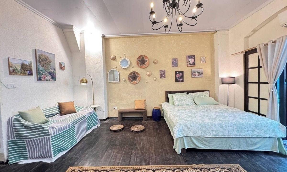 French Quarter Apartment | Sure Home/1 BR/Next to Hoan Kiem Lake/City view
