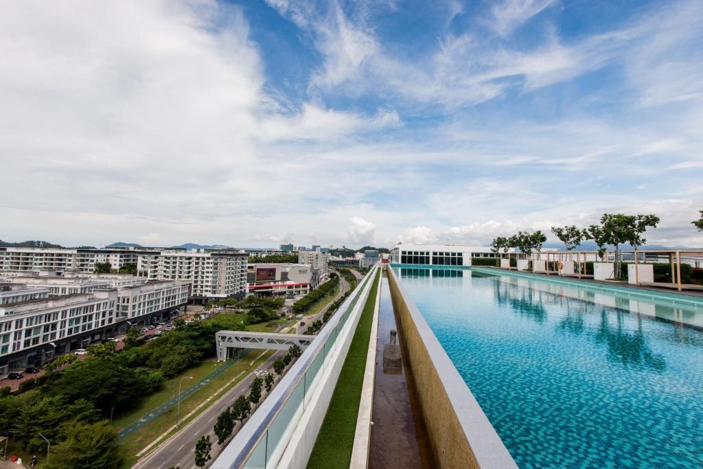 Kampung Sembulan Baru Apartment | Sutera Avenue by Pinstay