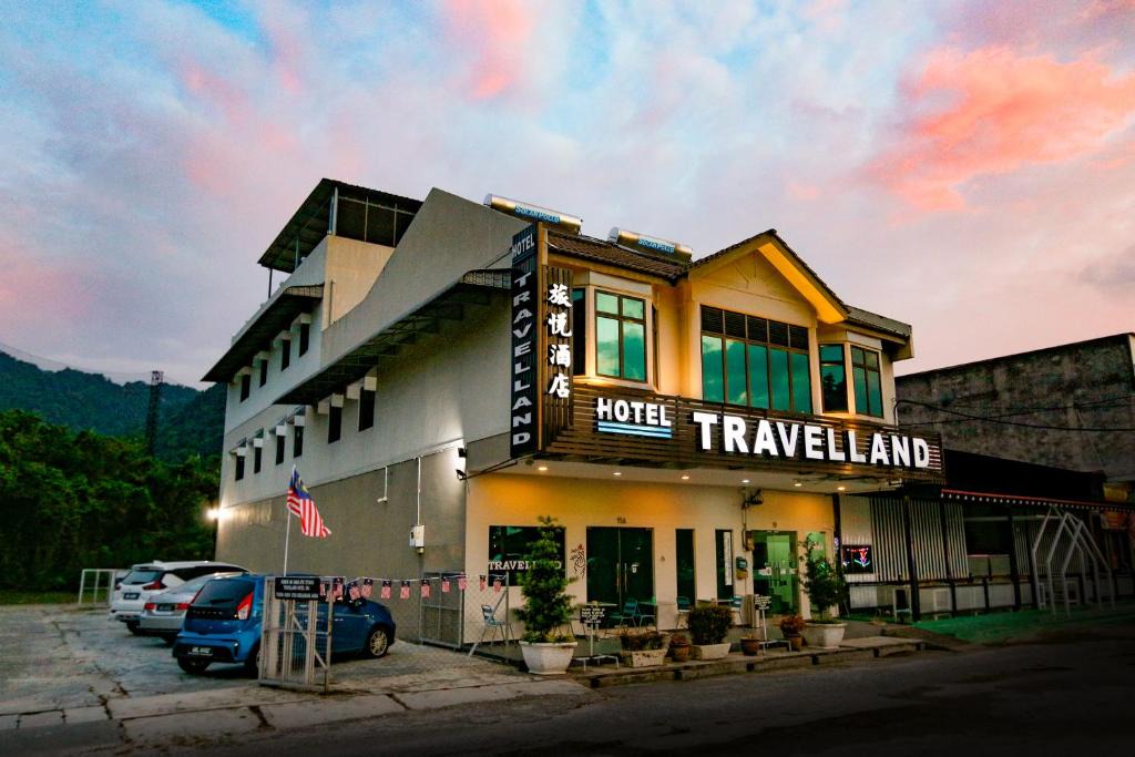 Hulu Kinta Hotel | Swing & Pillows - Travelland Hotel, Ipoh