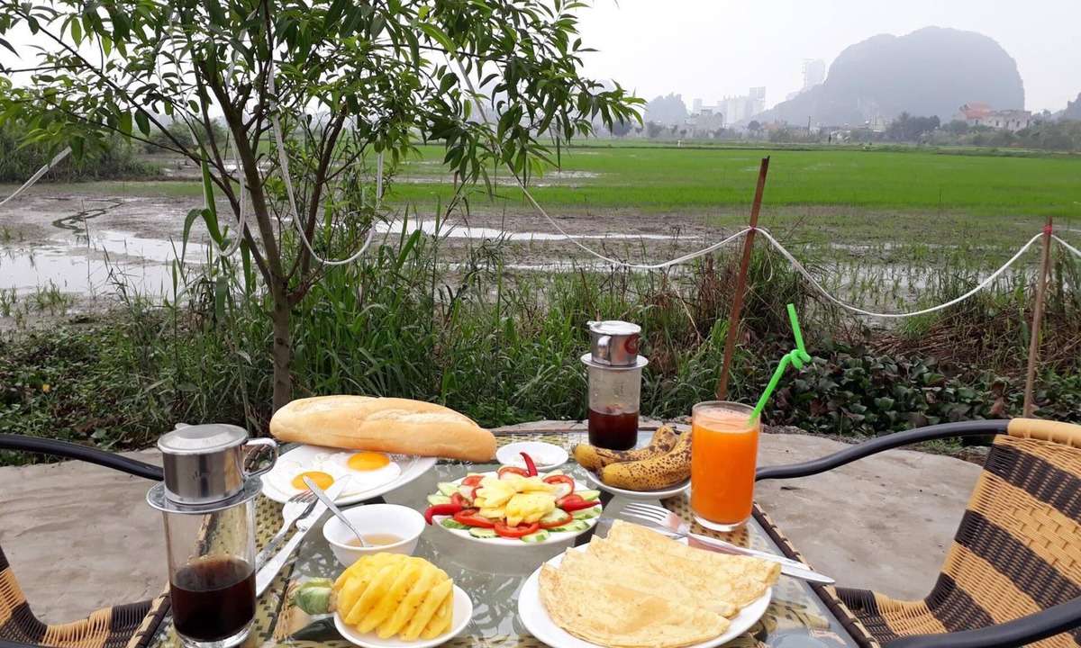 Hoa Lu House | Tam Coc Rice Fields Homestay
