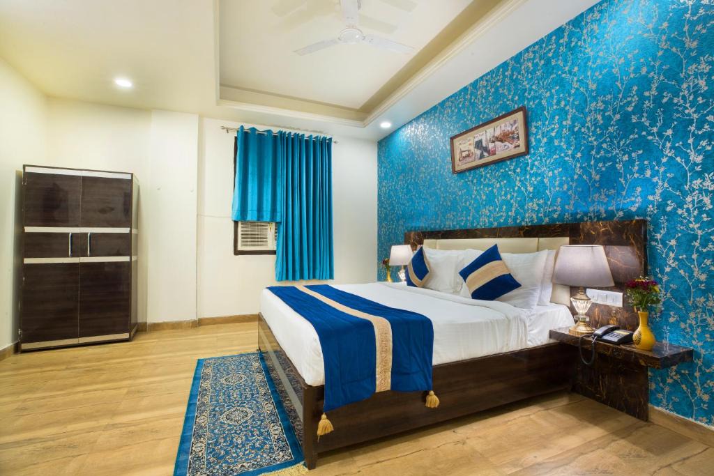 Aerocity Hotel | The Alpino Hotel