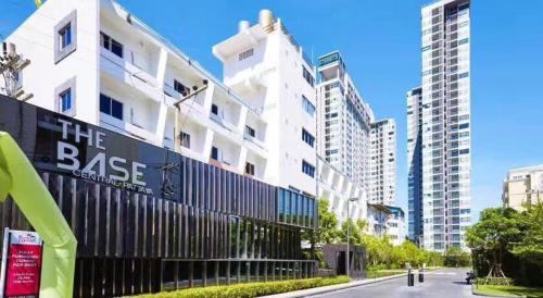 Pattaya Bay Apartment | The Base Central Pattaya