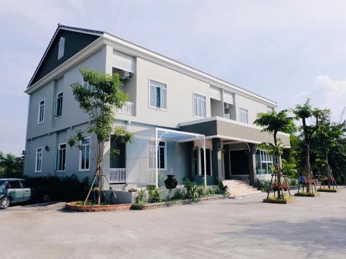 Ton Pao Resort | The Boone Resort