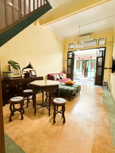 China Town Apartment | The Courtesan at Yaowarat, townhome 80 Sqm