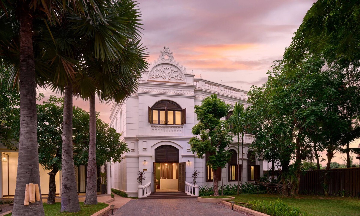 Siem Reap Hotel | The Embassy Angkor Resort & Spa