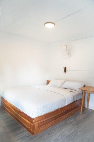 Muang Ngoi Neua Hotel | The Garden of Eden