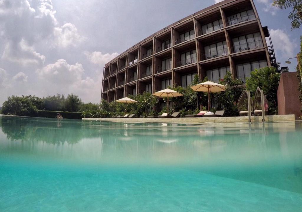 Kanchanaburi Hotel | The Glory River Kwai Hotel