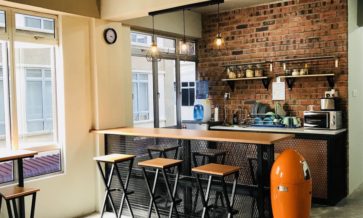 Kota Warisan Hostel | The Good Travelers Hostel - KL Airport