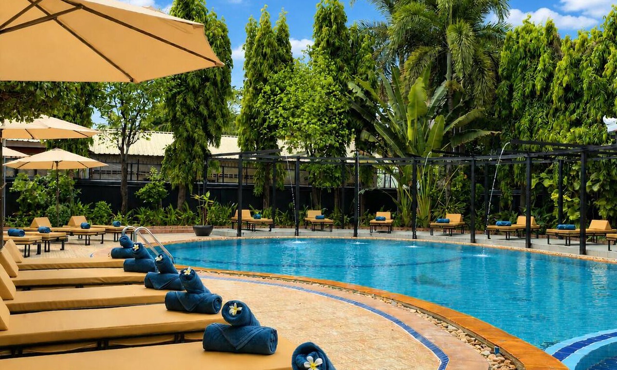 Sangkat Sla Kram Hotel | The Heritage Courtyard