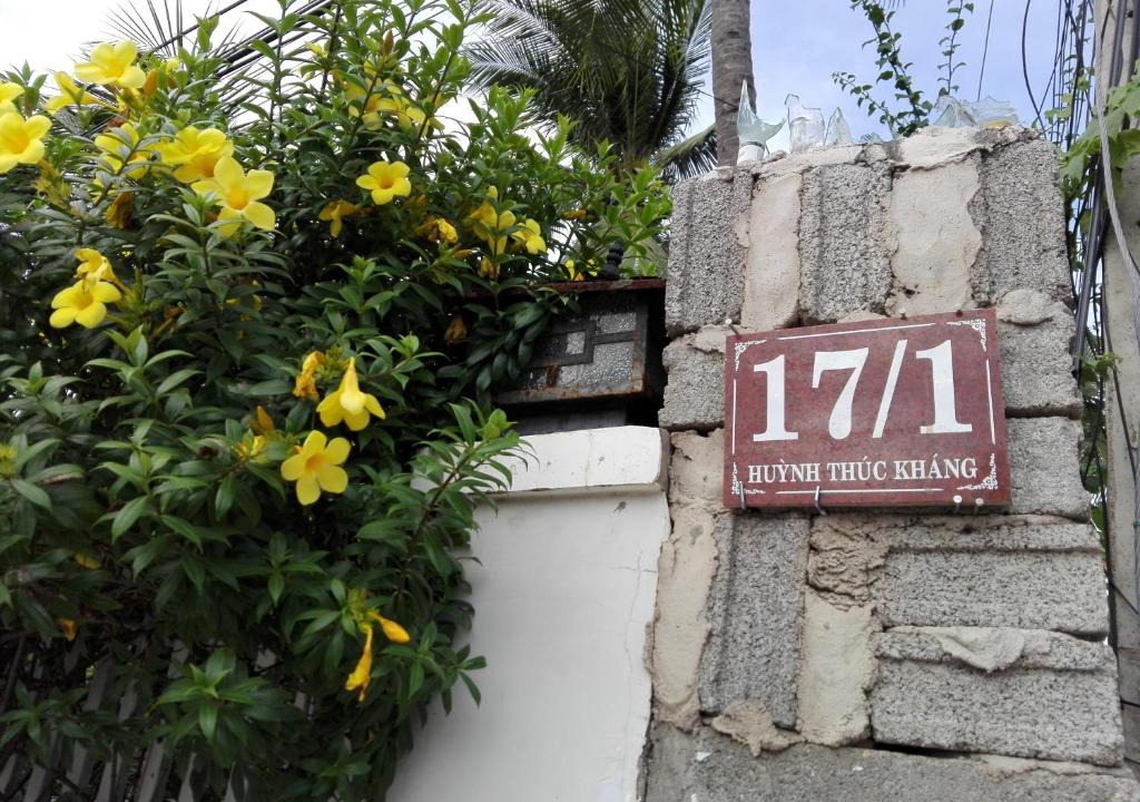 East Ham Tien Beach Hostel | The House 17/1