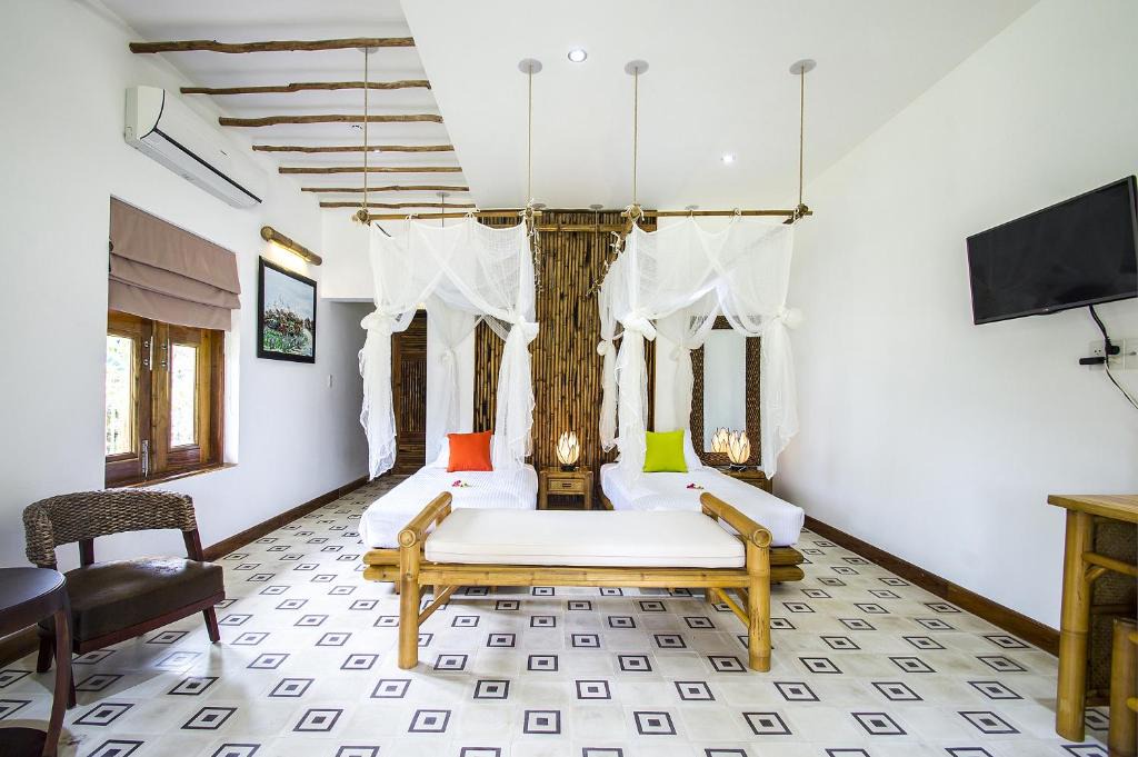 My Tho Cabin | The Island Lodge