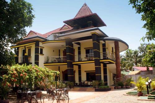 Kampot Hostel | The Magic Sponge