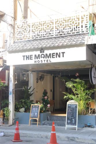 Bang Rak Hostel | The Moment Hostel