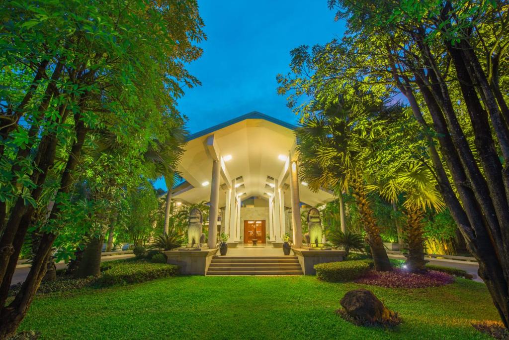 Siem Reap Hotel | THE PRIVILEGE FLOOR by Borei Angkor