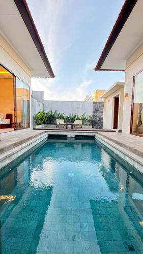 Cemagi Villa | The R Villa Talang - Brand New Near Beach & Stunning Sunsets