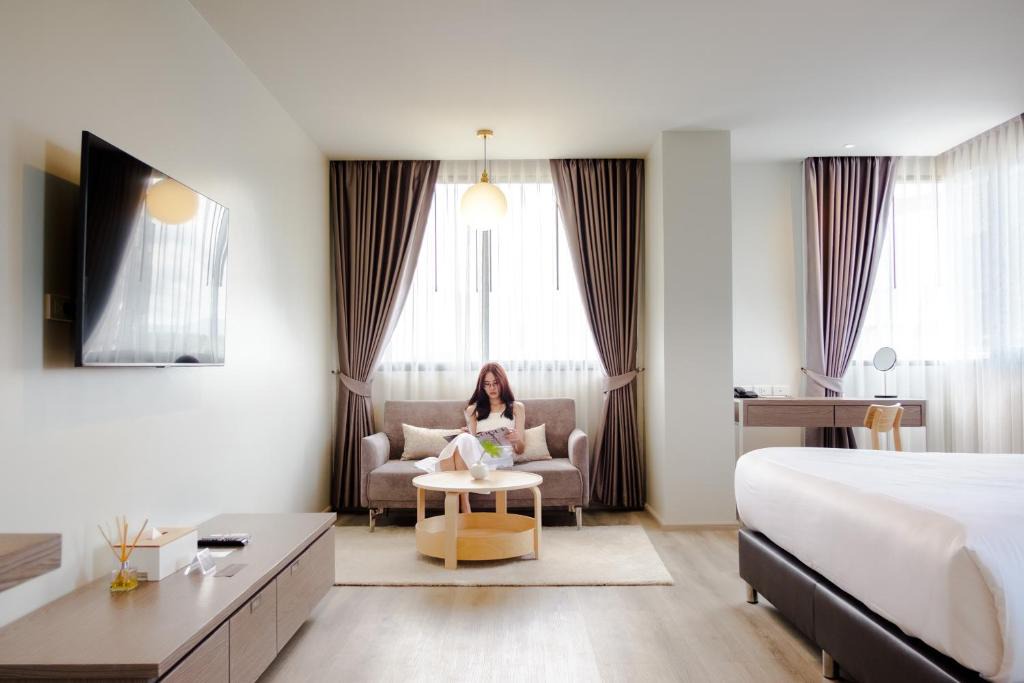 Chiang Mai Hotel | The Rise Suites Hotel, Chiang Mai - SHA Extra Plus