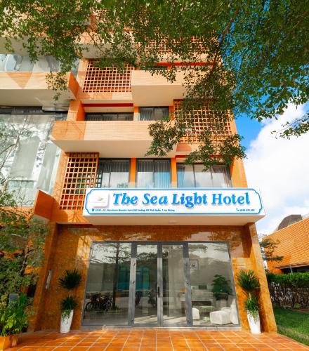 Long Beach Hotel | The Sea Light Hotel Phú Quốc- Sunset and Ocean View