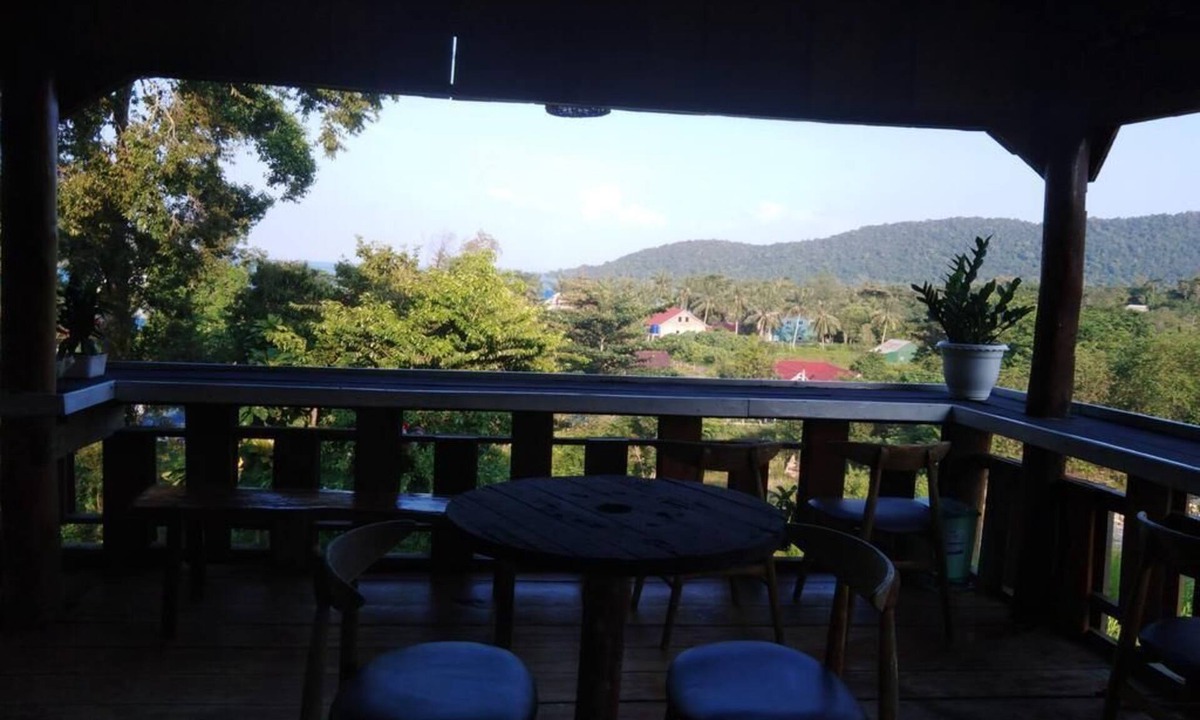 Koh Rong Sanloem House | The Sleeping Buffalo