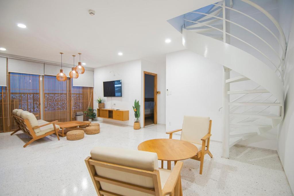 District 4 Apartment | TOKYO 86 PENTHOUSE - Rooftop Garden Central City