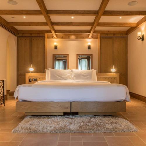 Pong Ta Long Hotel | Toscana Valley Town Square Suites