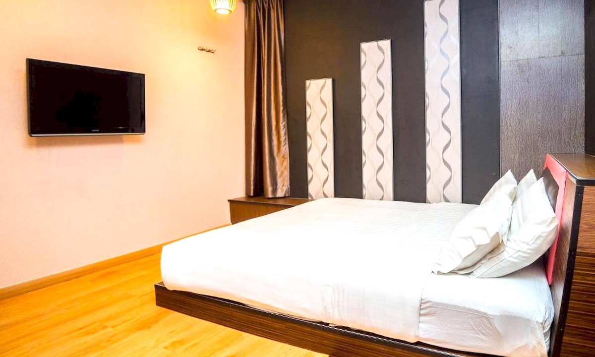 Taman Johor Jaya Hotel | Townhouse OAK Hotel Holmes Johor Jaya