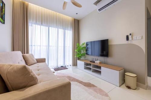 Kampung Bukit Dukong Apartment | TP02 Traders Park Cheras C180 2 rooms Condo - Totoro