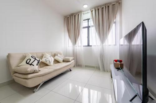 Kampung Bukit Dukong Apartment | Trader Park Cheras Luxury C180 Food Street