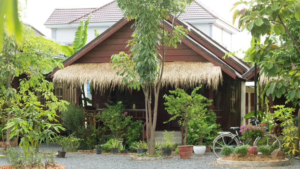 Traeuy Kaoh Resort | Treuy Koh Bungalow