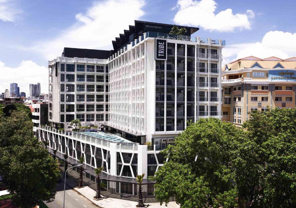 Daun Penh Hotel | TRIBE Phnom Penh Post Office