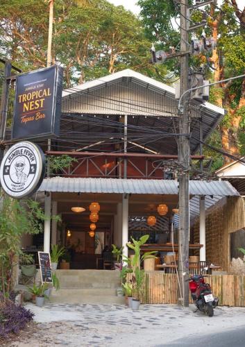 Bai Lan House | Tropical Nest Jungle stay