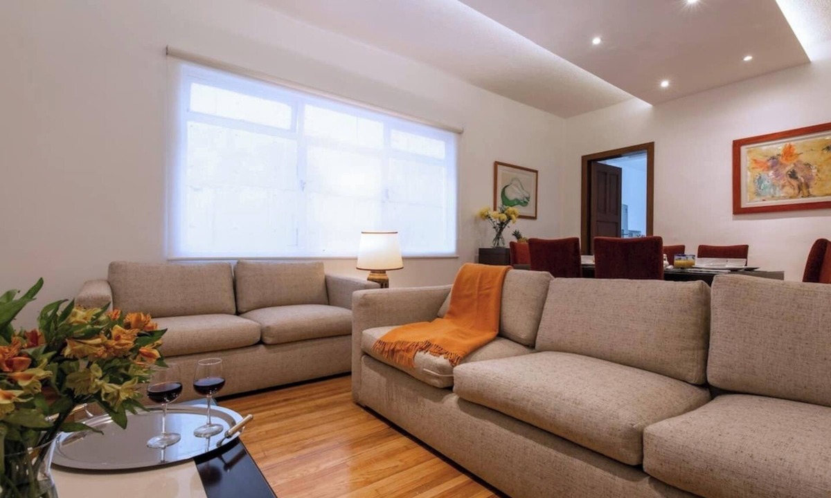 Reforma Apartment | Unbeatable location, 4 bedroom 3 bathroom, elevator, WIFI, washer and dryer inside the apartment, self check in.