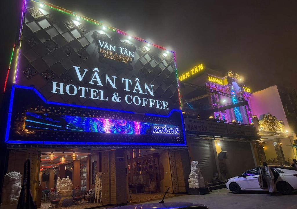 Kon Plong Hotel | Vân Tân Hotel
