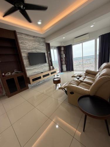 Sitiawan Apartment | Venus Home 3Room Pool,PlayGround,Free Wifi,6Pax