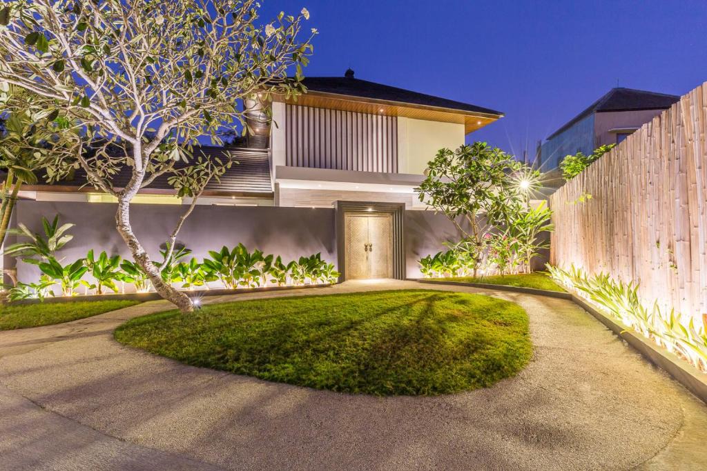 Mumbul Villa | Villa Dadap