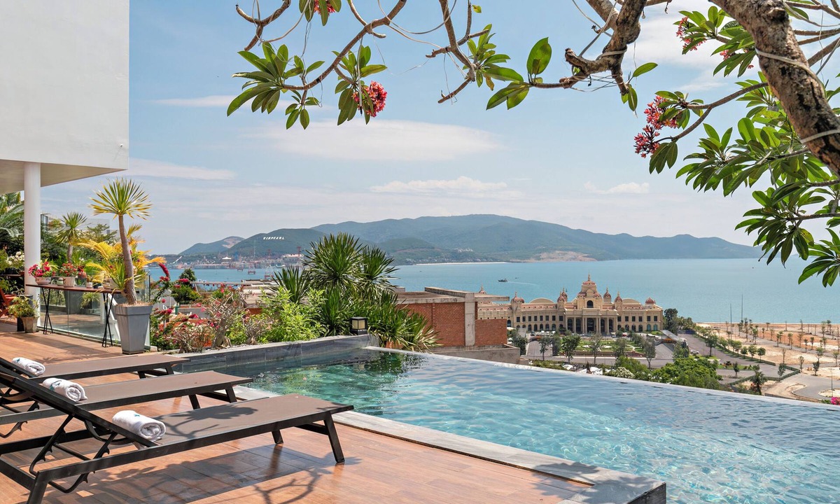 Tran Phu Beach Villa | Villa Nha Trang Ocean Front Luxury Abogo