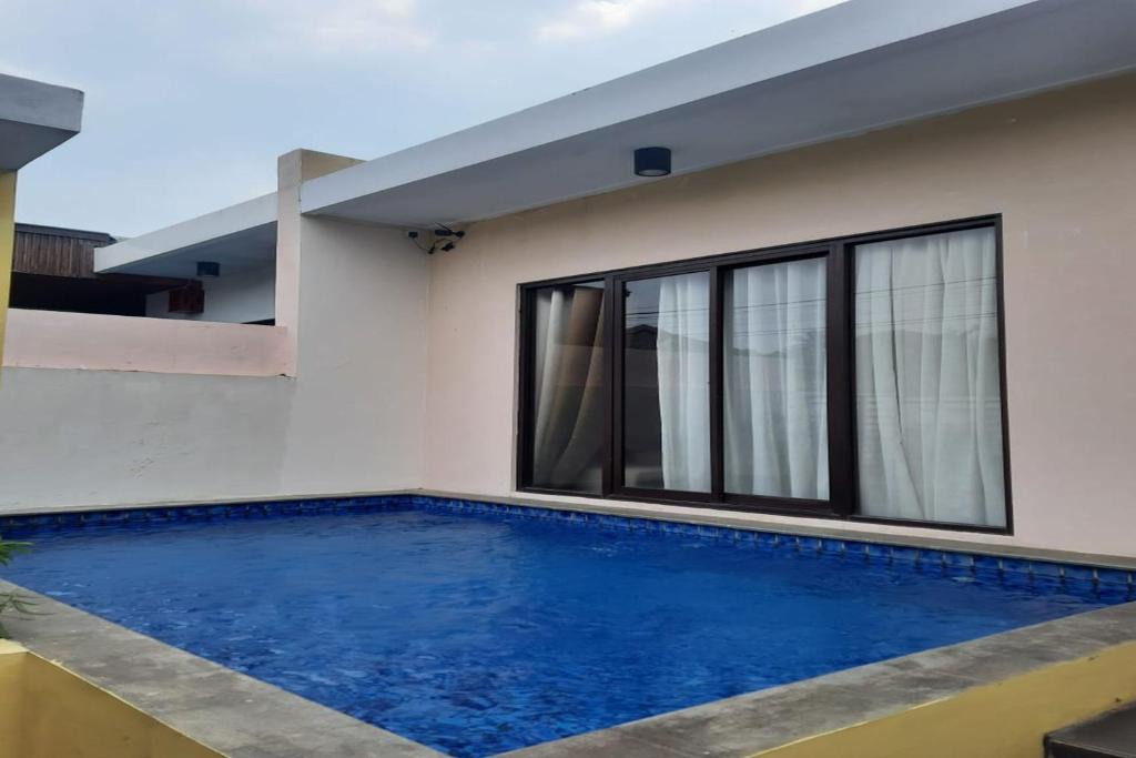 Bandulu House | Villa Ubud Anyer by Villa Mungil