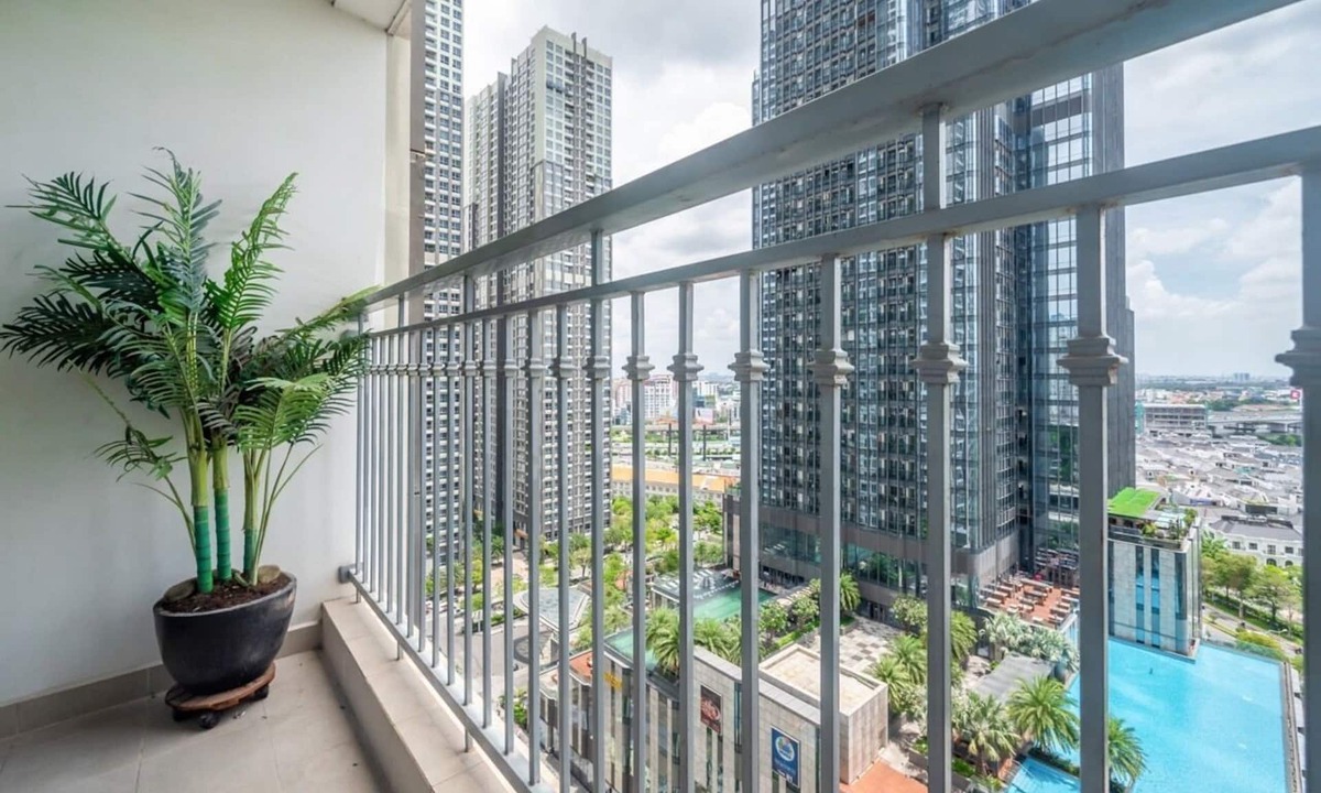 Hang Xanh Apartment | Vinhomes Central Park Apartment