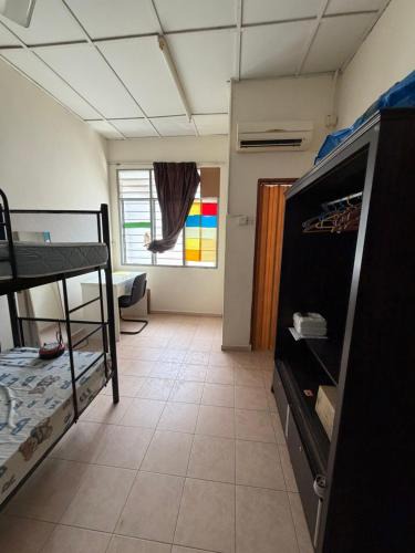 Taman Kota Laksamana House | Voy 1403