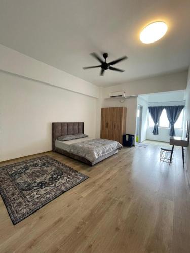 Sitiawan Apartment | Wake Up Above The City Lights