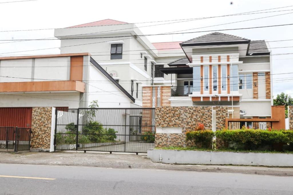 Langowan House | Wale Langowan