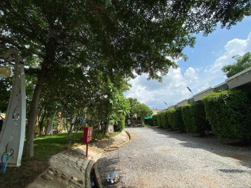 Nam Pat Hotel | Wang nam yen hill วังน้ำเย็นฮิลล์