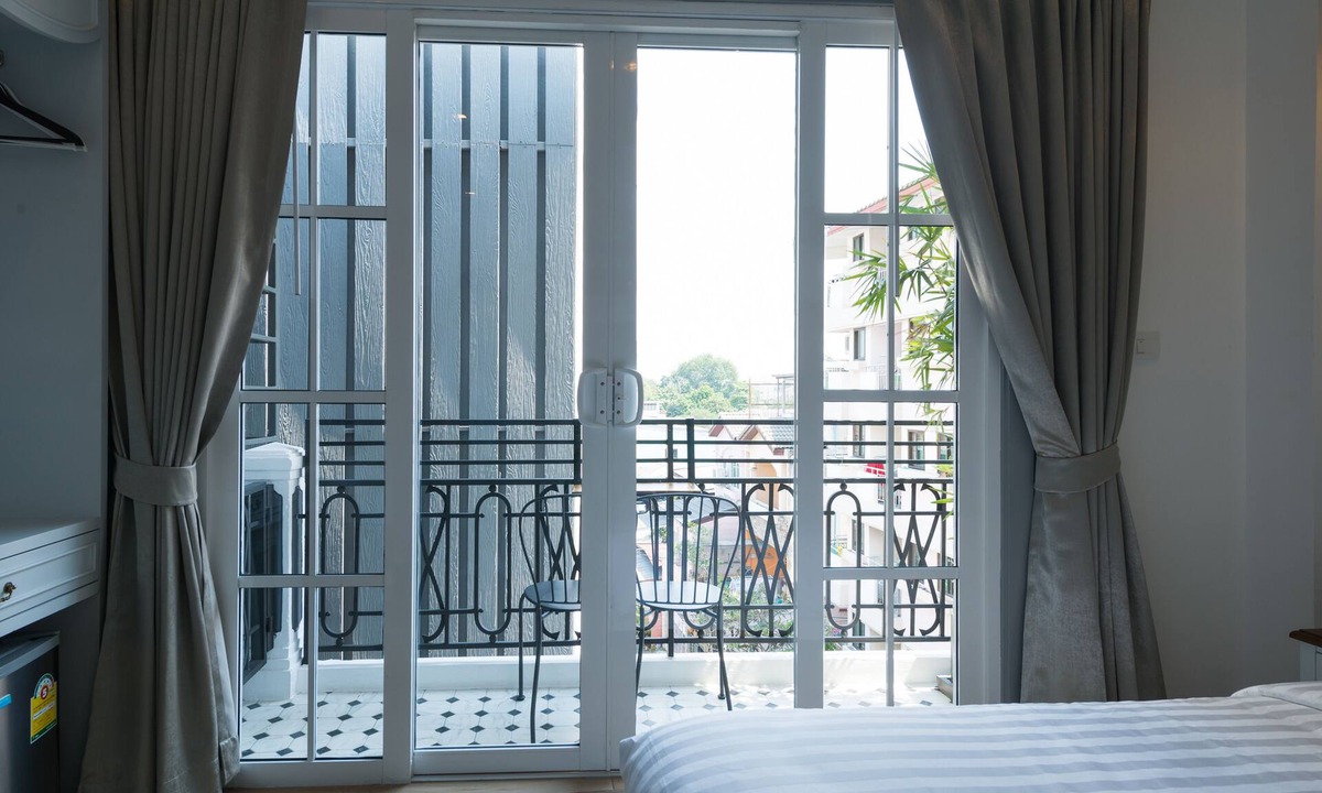 Bang Lamphu Lang Hotel | White Ivory Bed & Breakfast
