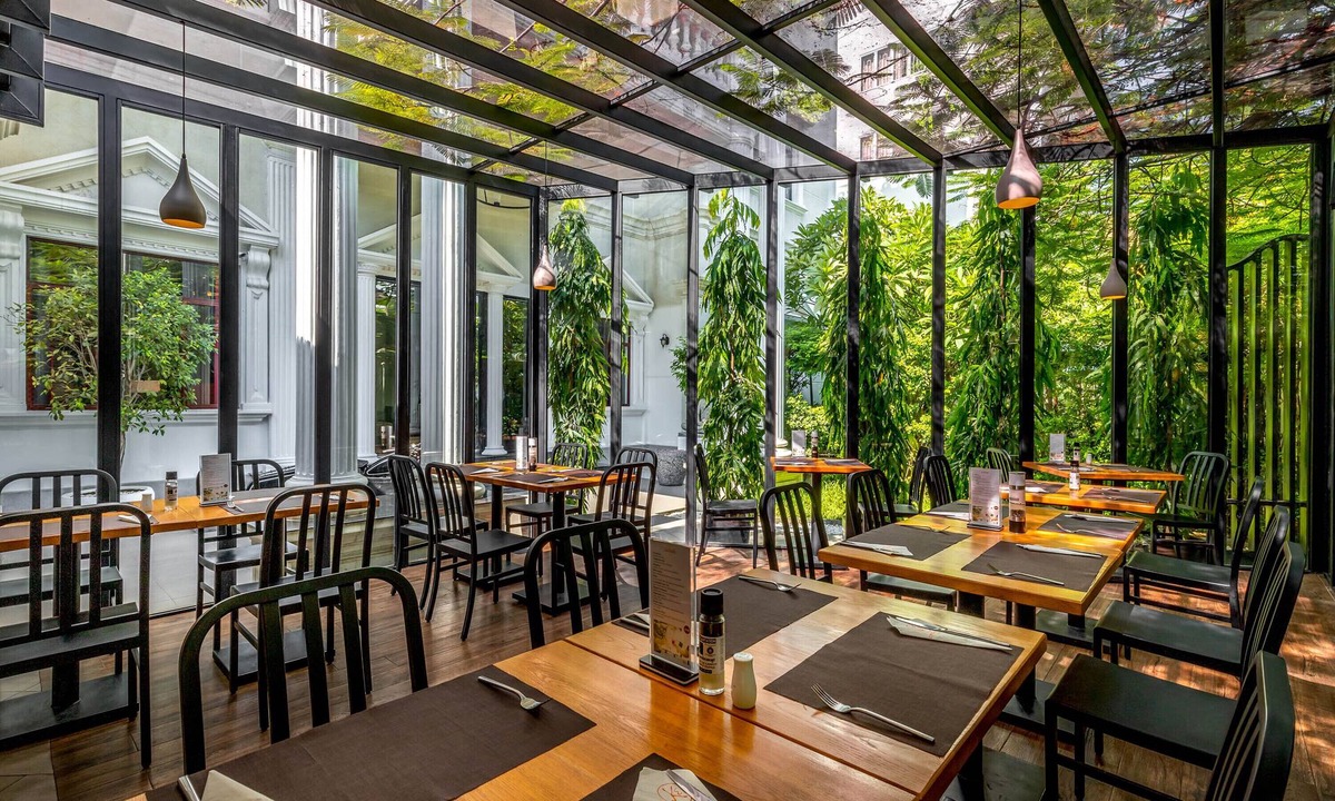 Phnom Penh City Centre Hotel | White Mansion