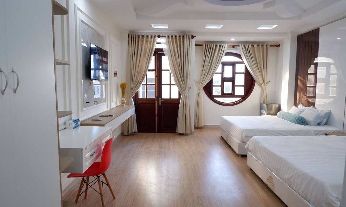 Ninh Kieu House | Winter Spring Homestay Center