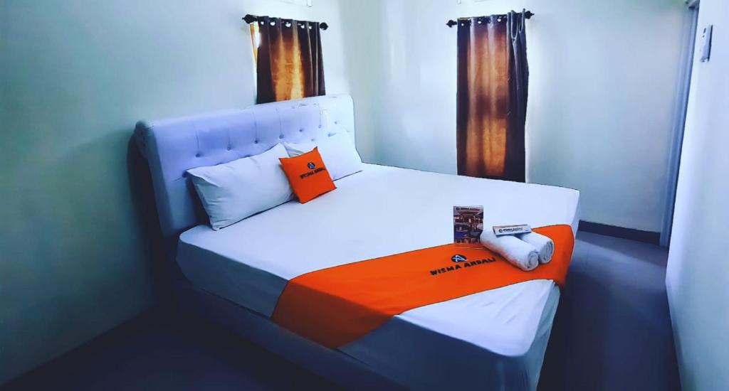 Dawuan Hotel | WISMA ANDALI Syariah near RSUD Cideres