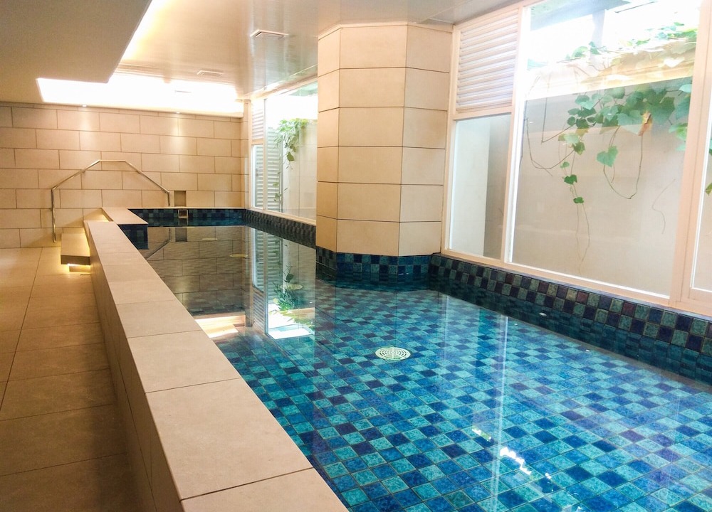 Cikarang Hotel | Wonderful 1Br Apartment at Mustika Golf Residence with Golf View