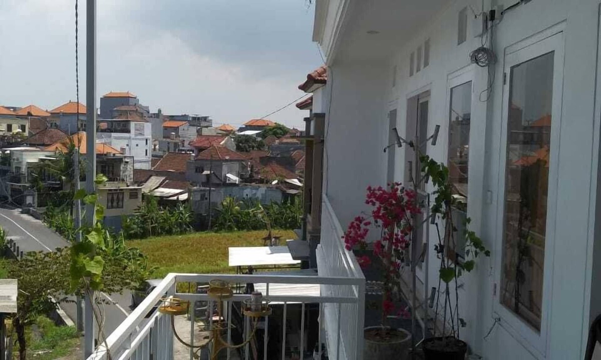 Padonan Hostel | Woodstock Guesthouse in Bali