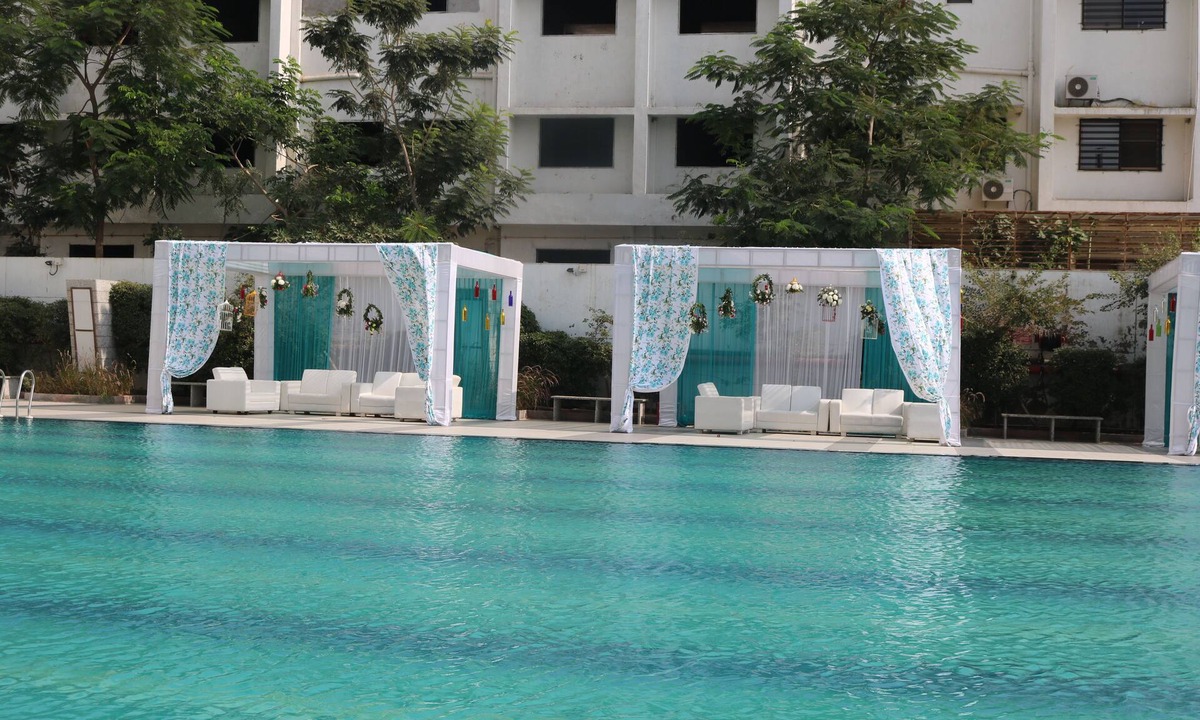 Sanand Hotel | Wyndham Ahmedabad Shela